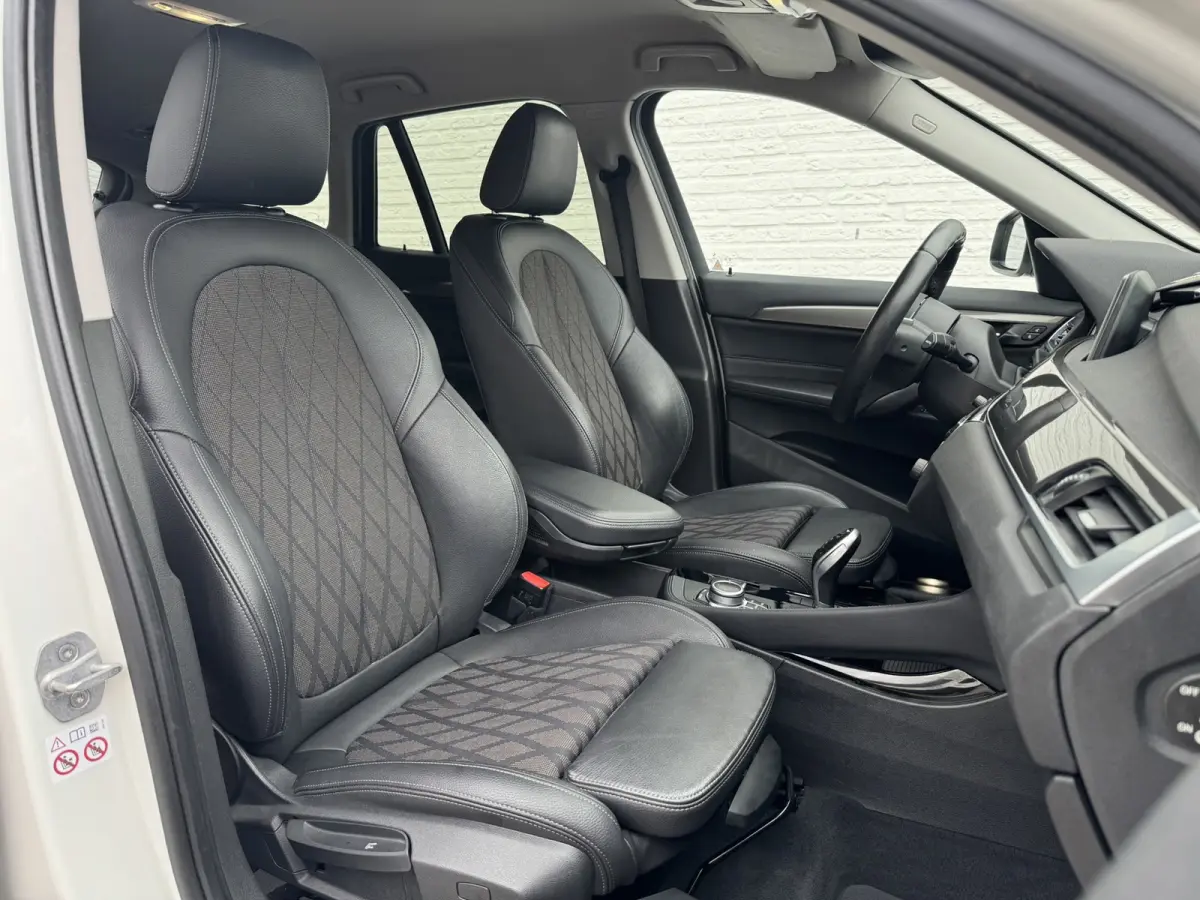 SDrive20i High Executive M sport interieur Sfeer verlichting Led Pdc voor+achter