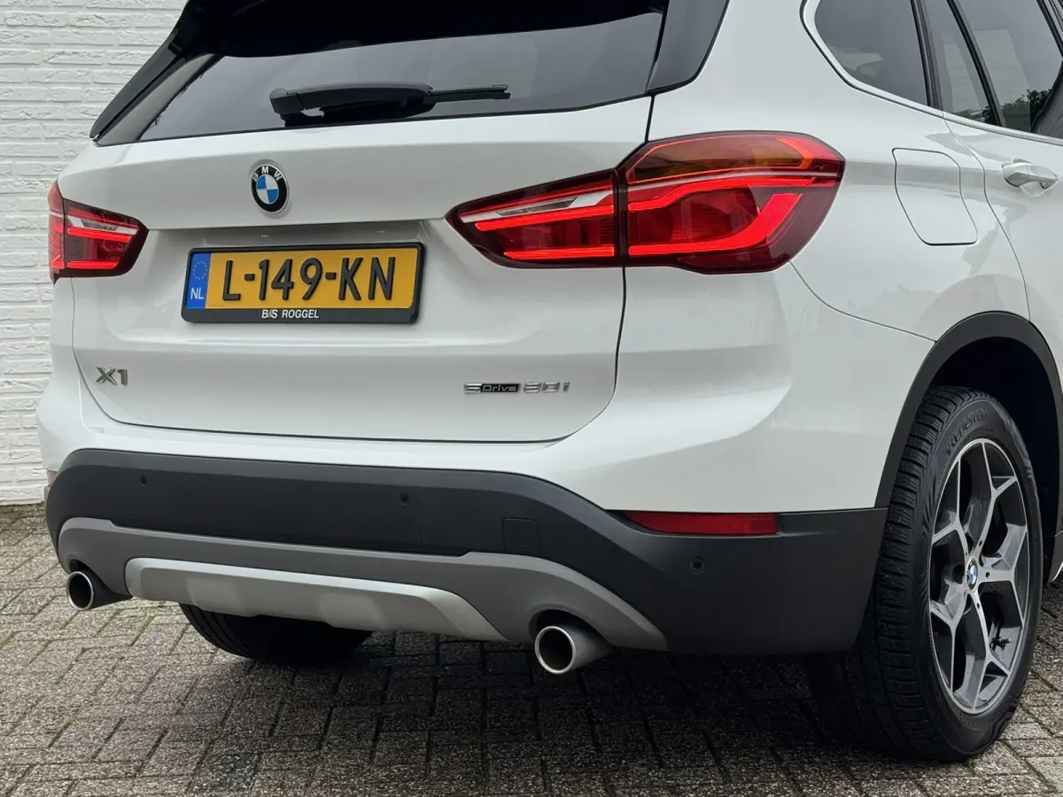 SDrive20i High Executive M sport interieur Sfeer verlichting Led Pdc voor+achter