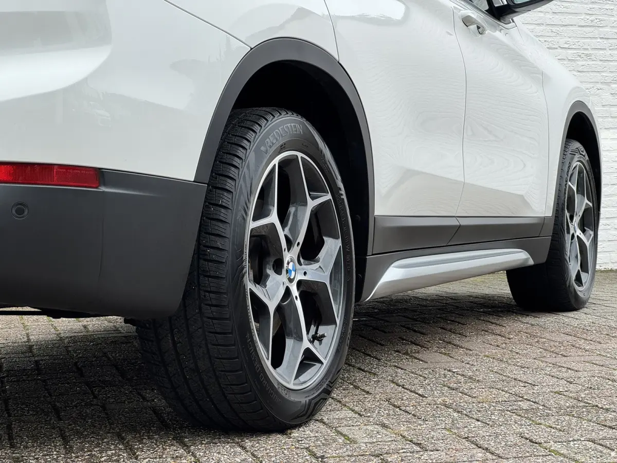 SDrive20i High Executive M sport interieur Sfeer verlichting Led Pdc voor+achter