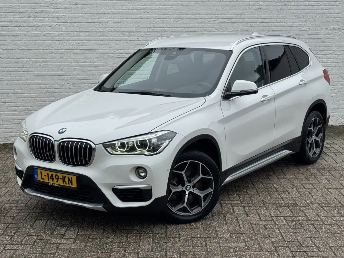 SDrive20i High Executive M sport interieur Sfeer verlichting Led Pdc voor+achter