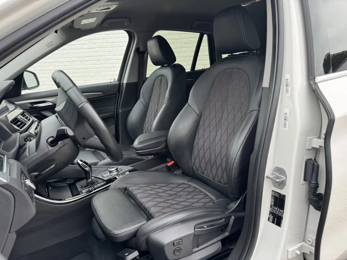 SDrive20i High Executive M sport interieur Sfeer verlichting Led Pdc voor+achter