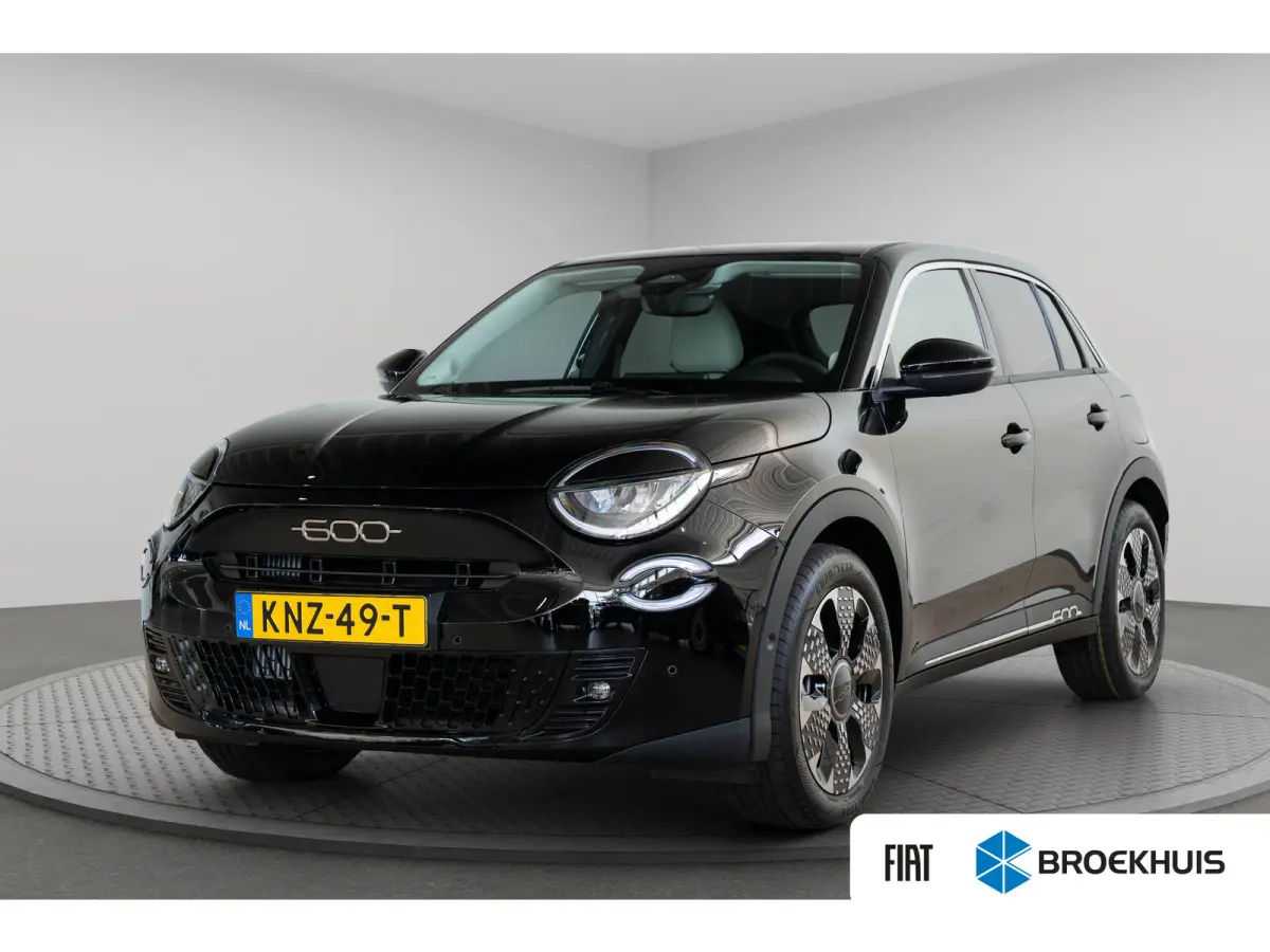 1.2 Hybrid La Prima | Tot 8 Jaar Garantie | Camera | Elektrische Achterklep | Dolce-Vita Pack | Keyless | Stoelverwarming | Voorruit Verwarming |