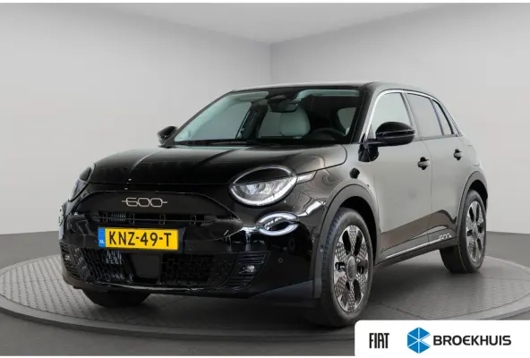 1.2 Hybrid La Prima | Tot 8 Jaar Garantie | Camera | Elektrische Achterklep | Dolce-Vita Pack | Keyless | Stoelverwarming | Voorruit Verwarming |