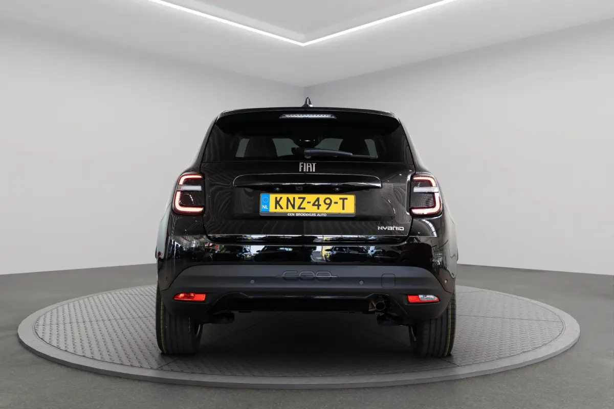 1.2 Hybrid La Prima | Tot 8 Jaar Garantie | Camera | Elektrische Achterklep | Dolce-Vita Pack | Keyless | Stoelverwarming | Voorruit Verwarming |