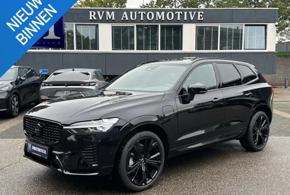 2.0 T6 Plug-in hybrid AWD Plus Black Edition SOH 100%| LUCHTVERING!| ELEK. TREKHAAK| SUPER COMPLEET!| 360 CAMERA| HARMAN KARDON| ACHTERBANK VERWARMD|