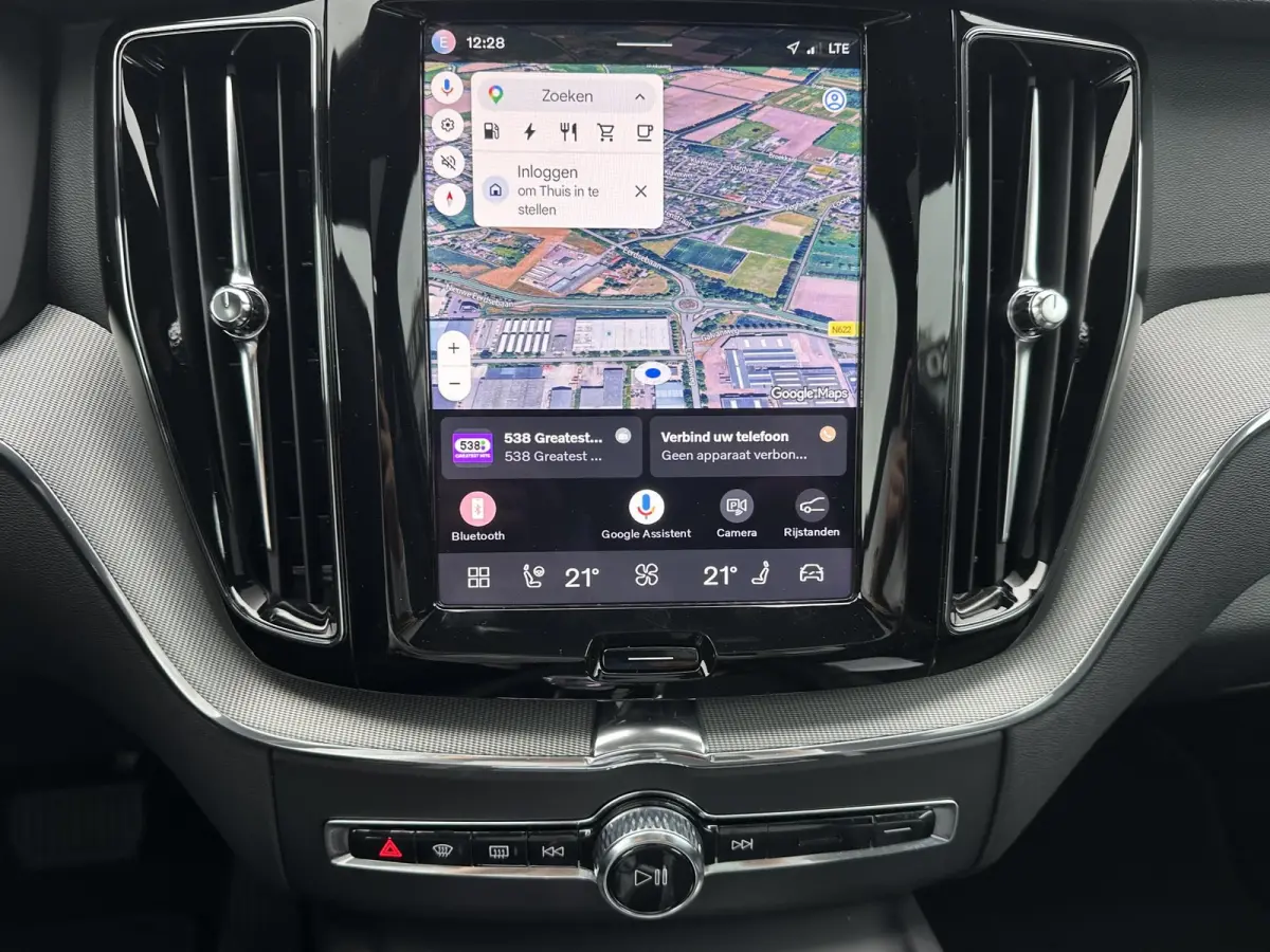 2.0 T6 Plug-in hybrid AWD Plus Black Edition SOH 100%| LUCHTVERING!| ELEK. TREKHAAK| SUPER COMPLEET!| 360 CAMERA| HARMAN KARDON| ACHTERBANK VERWARMD|