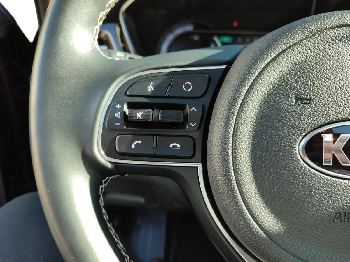 DynamicPlusLine 64 kWh | Warmtepomp! | Apple Carplay / Android Auto | Navigatiesyteem | Elektrisch Verstelbare Voorstoelen | Bestuurdersstoel + Geheugen | Stoelverwarming + Stoelkoeling | St
