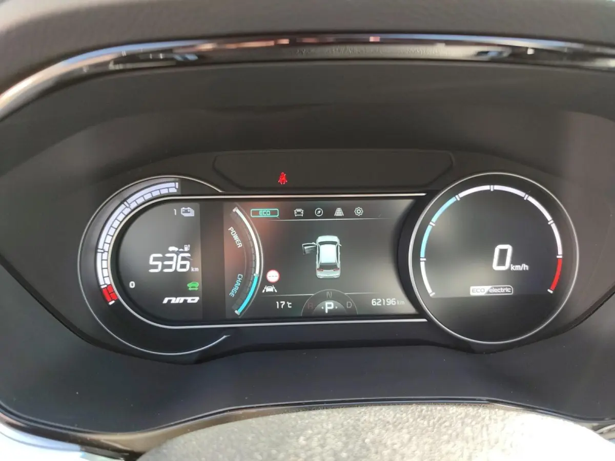 DynamicPlusLine 64 kWh | Warmtepomp! | Apple Carplay / Android Auto | Navigatiesyteem | Elektrisch Verstelbare Voorstoelen | Bestuurdersstoel + Geheugen | Stoelverwarming + Stoelkoeling | St