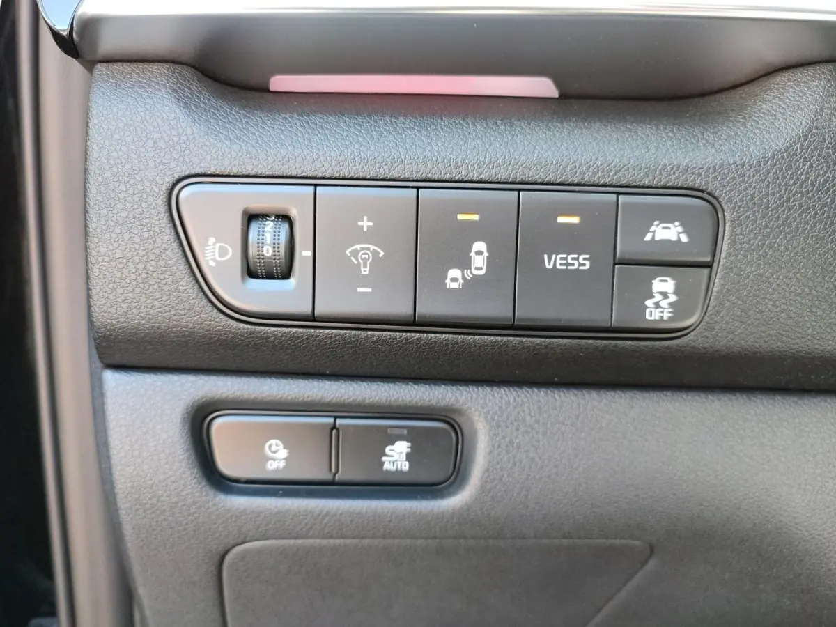 DynamicPlusLine 64 kWh | Warmtepomp! | Apple Carplay / Android Auto | Navigatiesyteem | Elektrisch Verstelbare Voorstoelen | Bestuurdersstoel + Geheugen | Stoelverwarming + Stoelkoeling | St