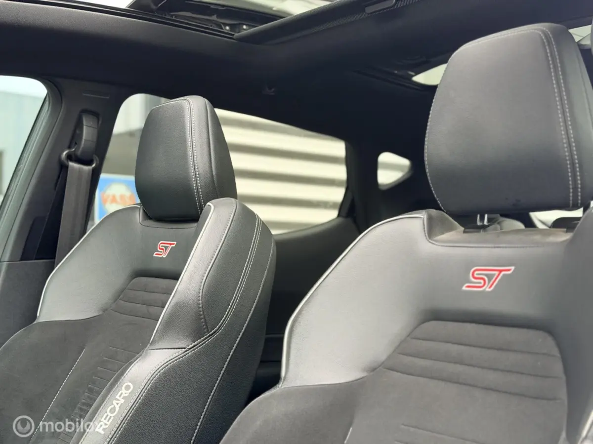 1.5 EcoBoost ST-3 200PK 1e EIG Pano TOPSTAAT!!