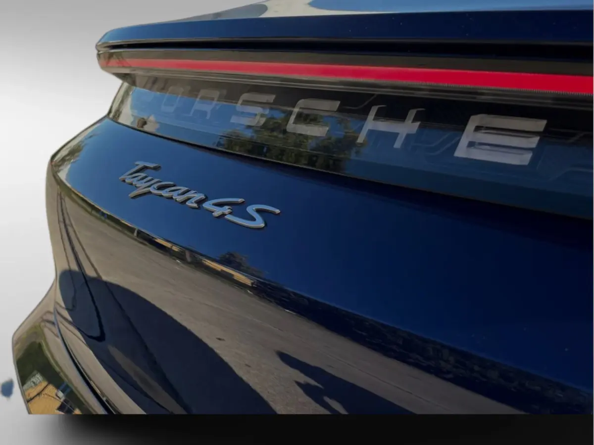 4S Performance 84kWh(Dealer OndH, Carplay, Camera, Lane Assist, Addapt Cruise Con, Etc)