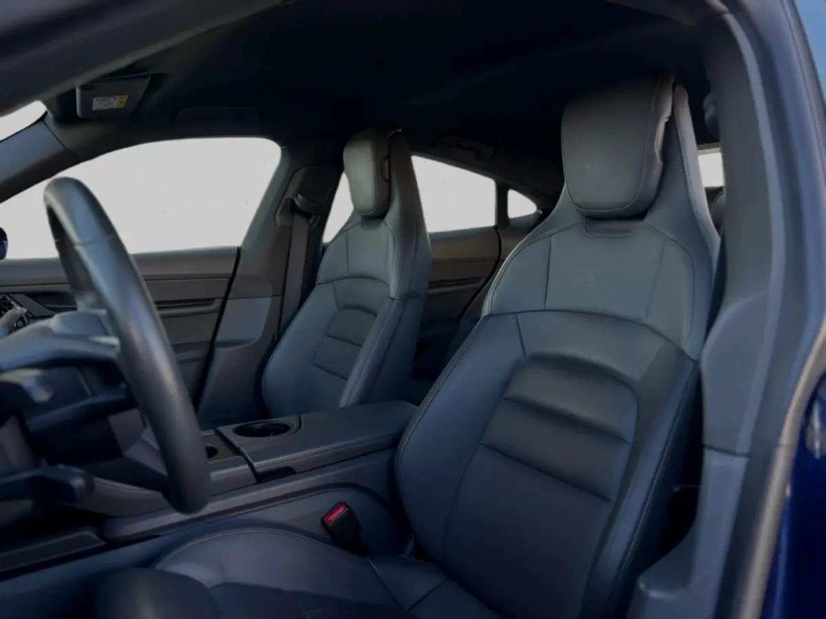 4S Performance 84kWh(Dealer OndH, Carplay, Camera, Lane Assist, Addapt Cruise Con, Etc)