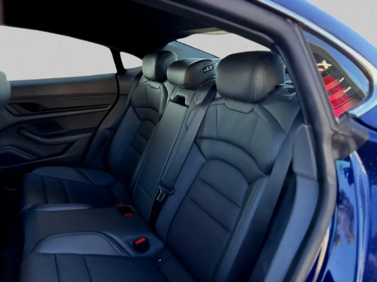 4S Performance 84kWh(Dealer OndH, Carplay, Camera, Lane Assist, Addapt Cruise Con, Etc)
