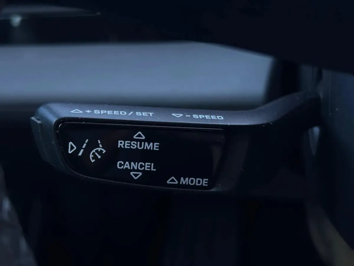 4S Performance 84kWh(Dealer OndH, Carplay, Camera, Lane Assist, Addapt Cruise Con, Etc)