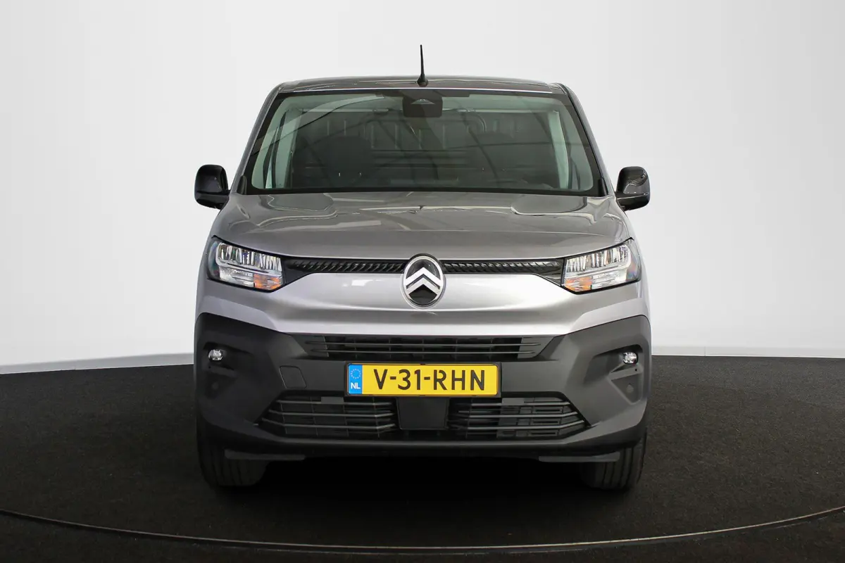 136 L2 50 kWh Stuur-Stoelverwarming Camera Apple CarPlay