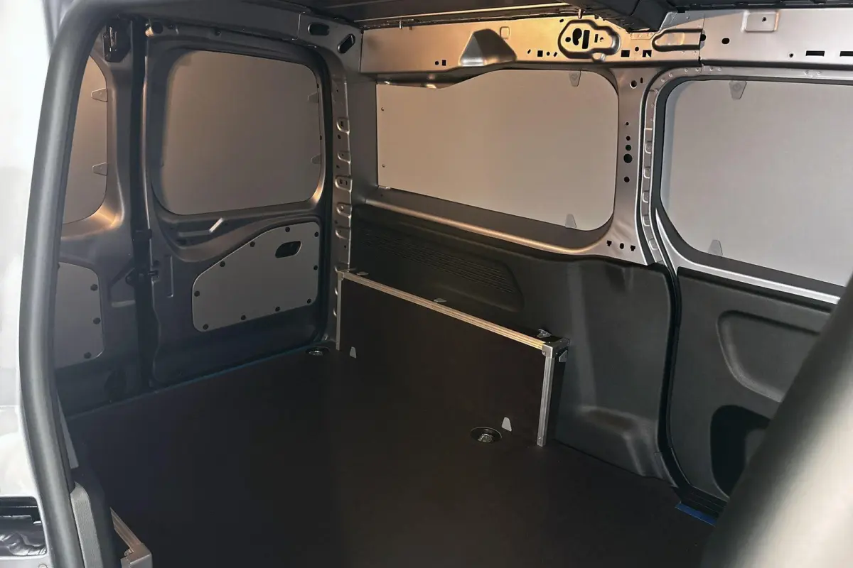 136 L2 50 kWh Stuur-Stoelverwarming Camera Apple CarPlay