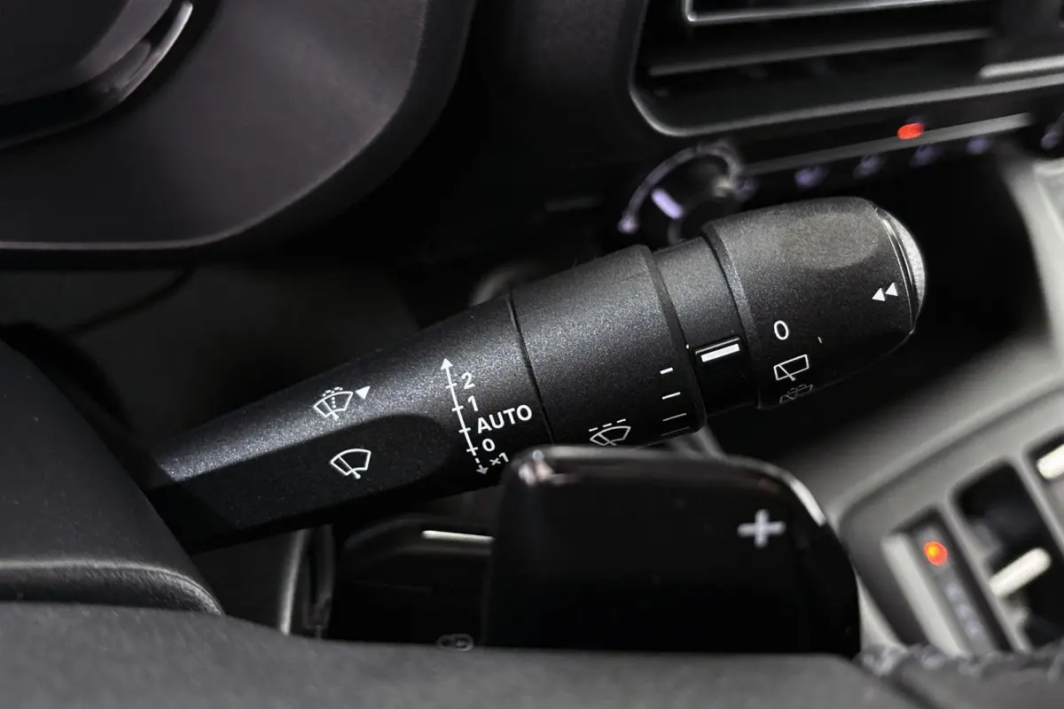136 L2 50 kWh Stuur-Stoelverwarming Camera Apple CarPlay