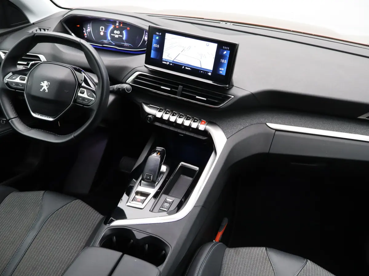 1.2 PureTech Allure Pack Business | Carplay | 7-persoons | Adaptieve cruise | Clima | Camera | Keyless |