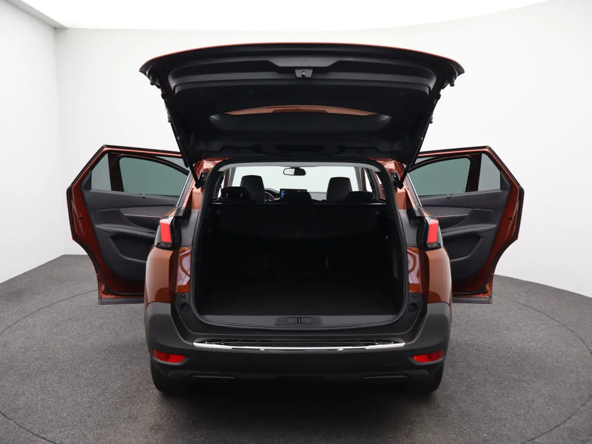 1.2 PureTech Allure Pack Business | Carplay | 7-persoons | Adaptieve cruise | Clima | Camera | Keyless |