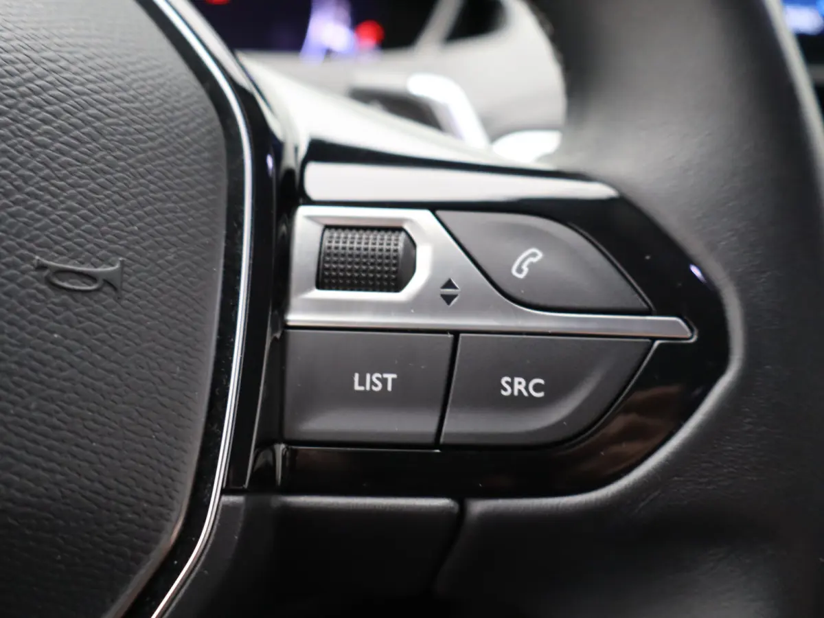 1.2 PureTech Allure Pack Business | Carplay | 7-persoons | Adaptieve cruise | Clima | Camera | Keyless |