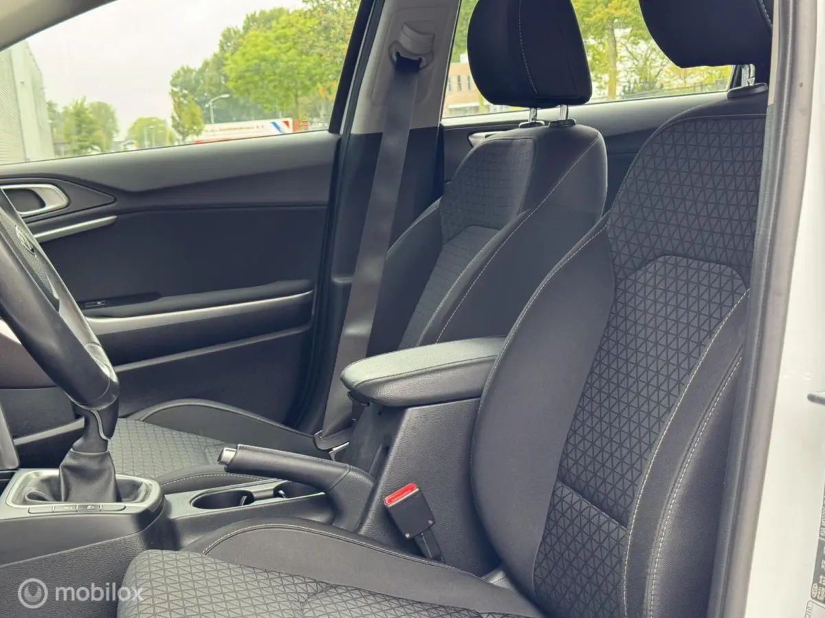 1.0 T-GDi GT-Line Edition | 12 mdn grn