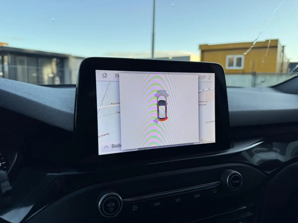 1.0 EcoBoost ST-Line| Carplay | Navigatie | Cruise | Climate | DAB | LED | Sensoren