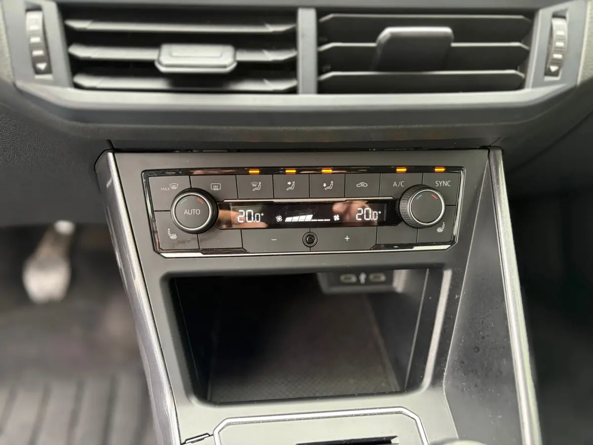 1.0 TSI Highline 110PK I 6 BAK I CARPLAY I CRUISE I PDC I VIRTUAL DASH