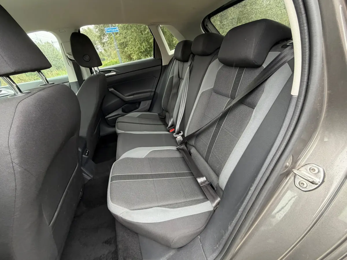 1.0 TSI Highline 110PK I 6 BAK I CARPLAY I CRUISE I PDC I VIRTUAL DASH