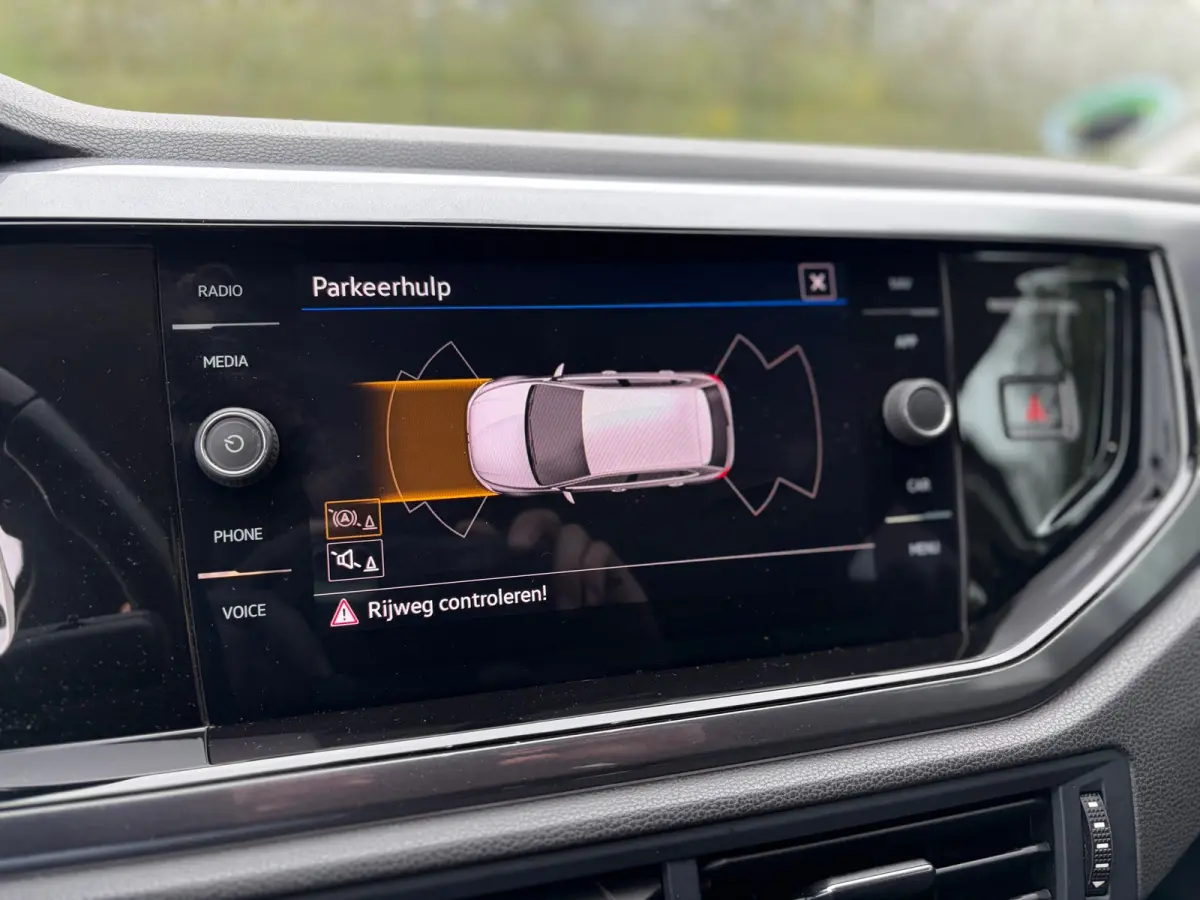 1.0 TSI Highline 110PK I 6 BAK I CARPLAY I CRUISE I PDC I VIRTUAL DASH