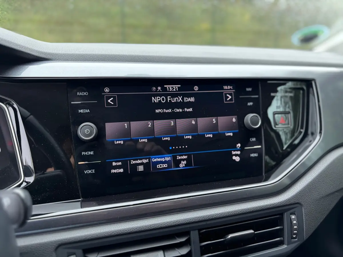 1.0 TSI Highline 110PK I 6 BAK I CARPLAY I CRUISE I PDC I VIRTUAL DASH