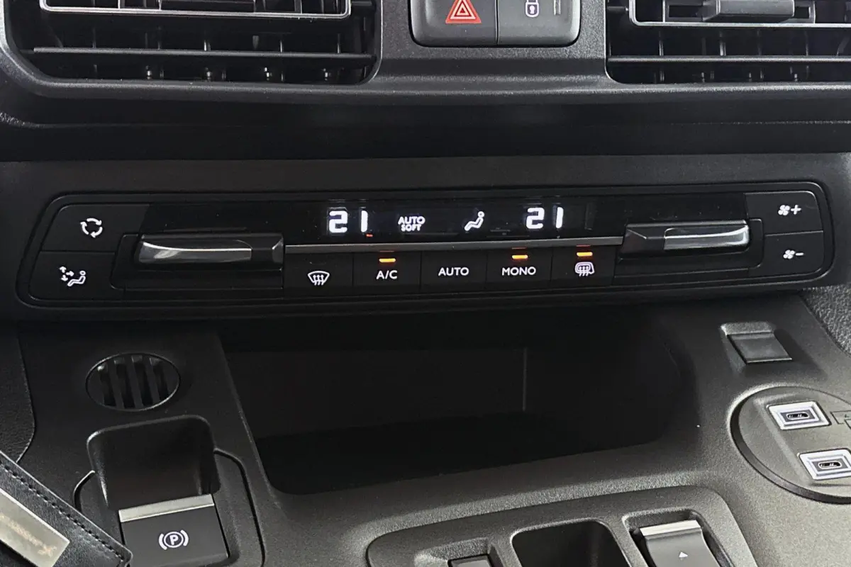 136 L1 50 kWh XTR Comfort-Pakket Stuur-Stoelverwarming 16"