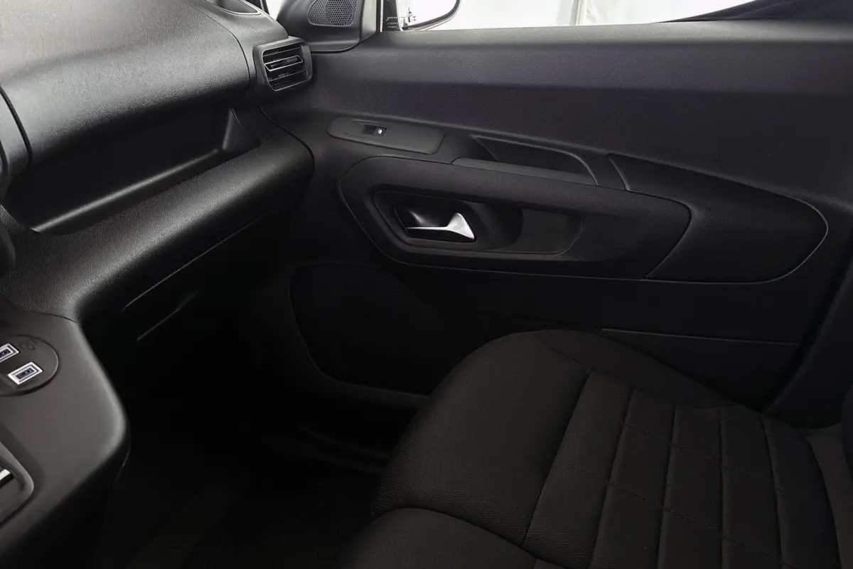 136 L1 50 kWh XTR Comfort-Pakket Stuur-Stoelverwarming 16"
