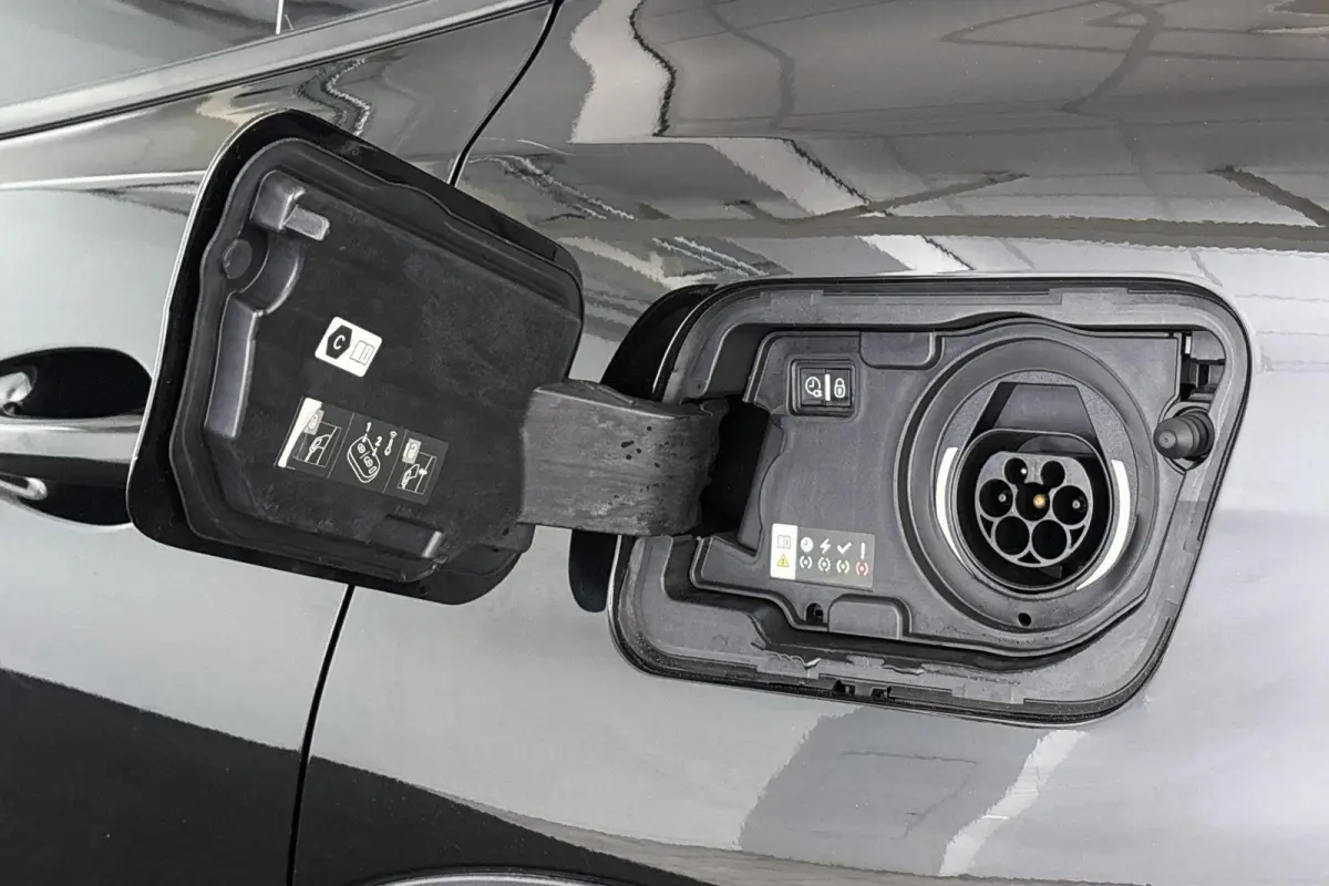 1.6 HYbrid 225 Blue Lease Allure Camera Keyless Dodehoek Apple CarPlay