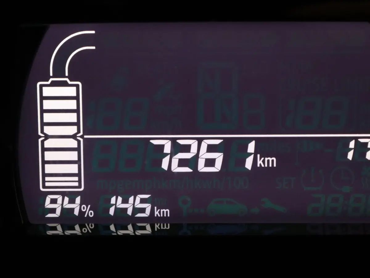 Z.E. R80 E-Tech Equilibre 22 kWh Apple Carplay/Android Auto | Climate
