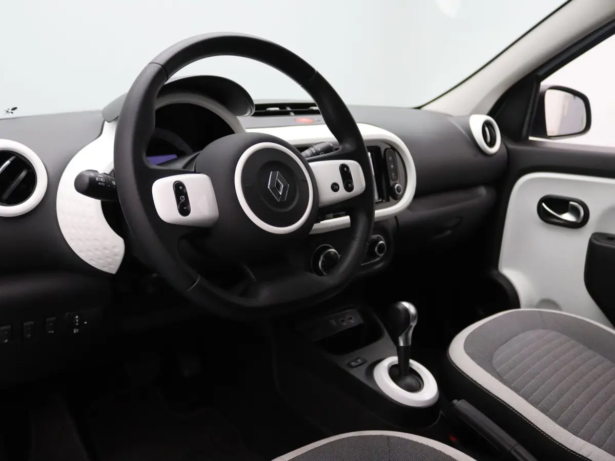 Z.E. R80 E-Tech Equilibre 22 kWh Apple Carplay/Android Auto | Climate
