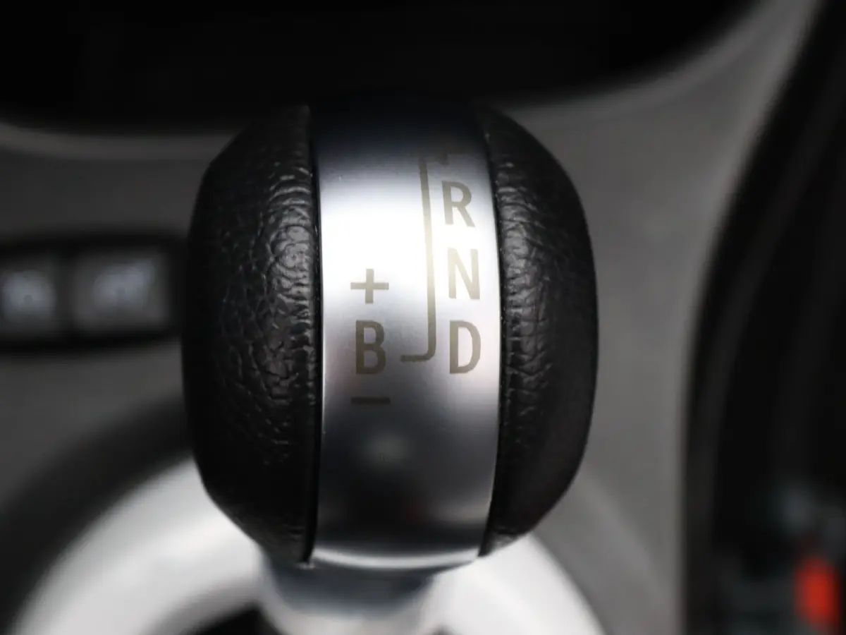 Z.E. R80 E-Tech Equilibre 22 kWh Apple Carplay/Android Auto | Climate