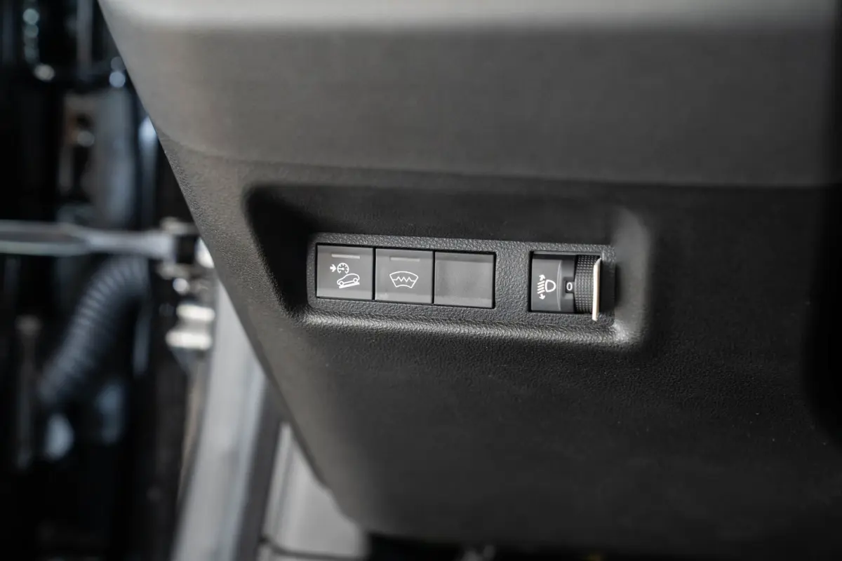 1.2 e-Hybrid Black Edition | Tot 8 Jaar Garantie | Winter Pack | Navigatie | Camera | Elektrische Achterklep | Parkeersensoren |