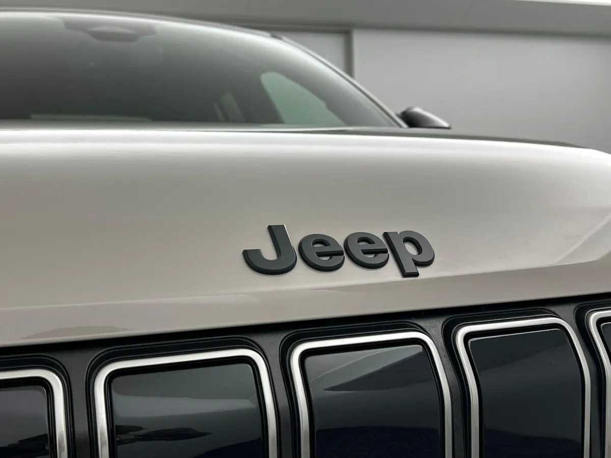 1.2 e-Hybrid Black Edition | VOORRAADVOORDEEL | Camera | Sensoren V+A | Elektrische Kofferklep | JBL | Stoelverwarming | Navi | Cruise Control Adaptief | 2+6 JAAR GARANTIE