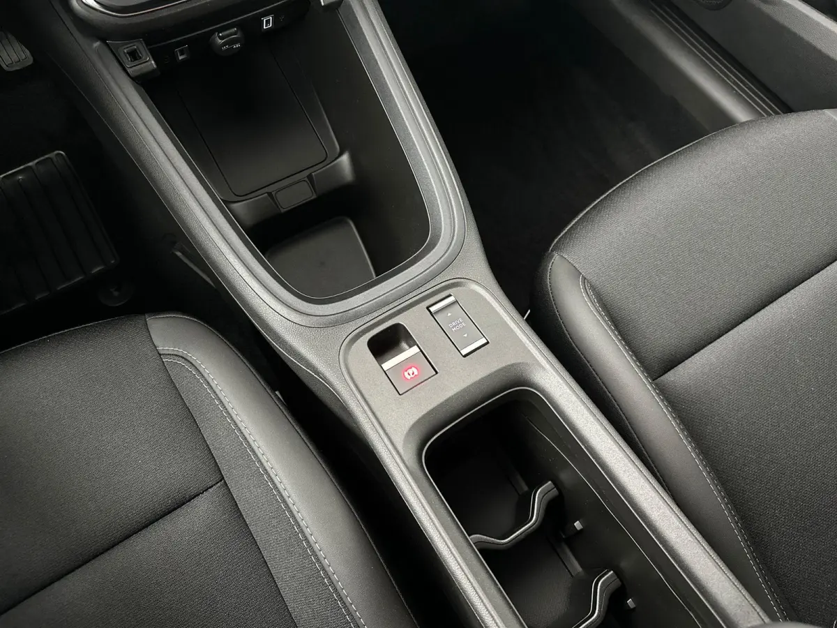 1.2 e-Hybrid Black Edition | VOORRAADVOORDEEL | Camera | Sensoren V+A | Elektrische Kofferklep | JBL | Stoelverwarming | Navi | Cruise Control Adaptief | 2+6 JAAR GARANTIE