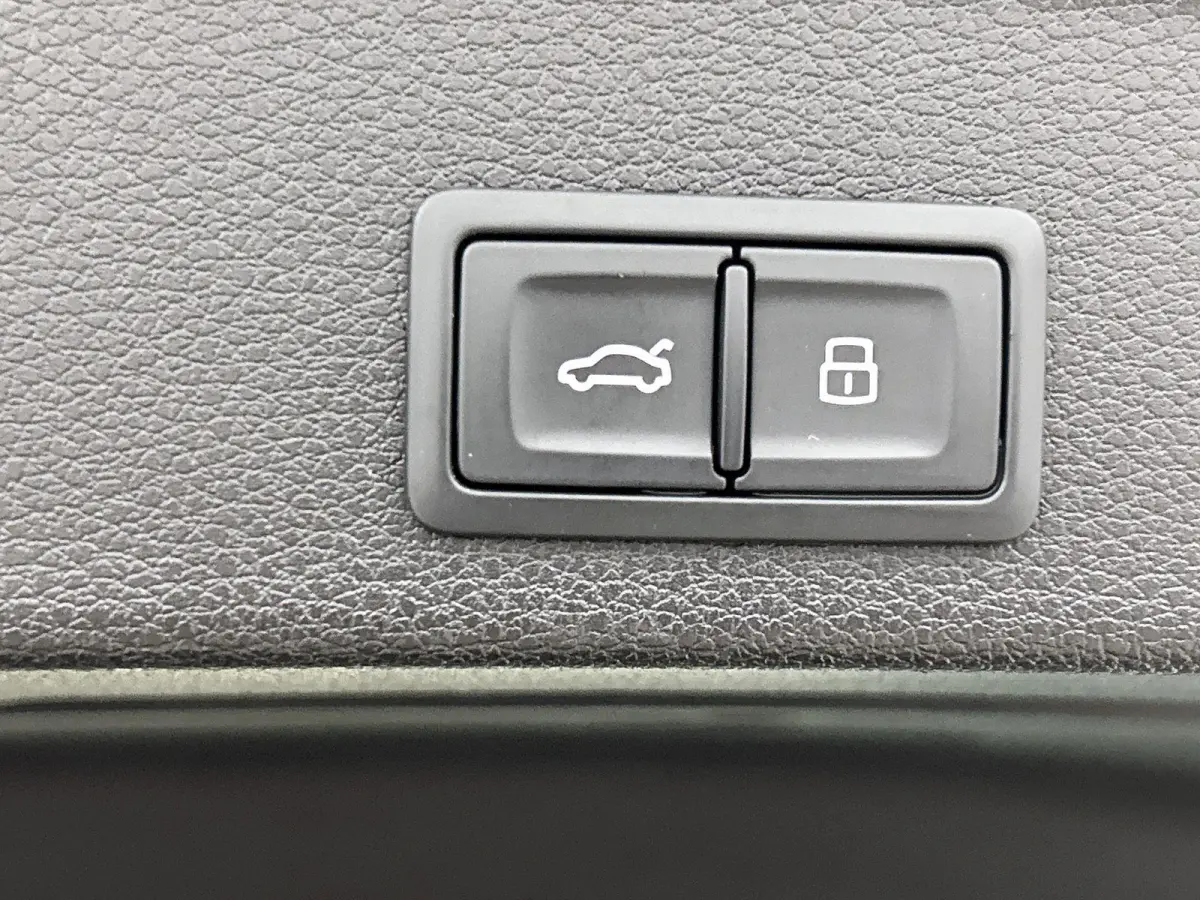 35 TFSI S Edition | WORDT VERWACHT | PANORAMADAK | ACHTERUITRIJCAMERA | SONOS AUDIO | STOELVERWARMING | APPLE CARPLAY - ANDROID AUTO | ELEKTRISCHE KOFFERKLEP | CLIMATE CONTROL | ADAPTIVE CRU