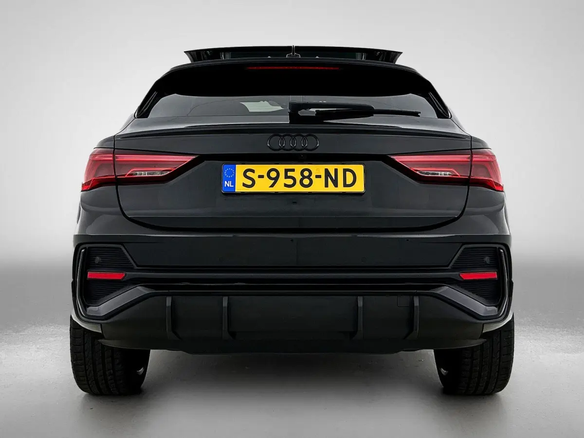 35 TFSI S Edition | WORDT VERWACHT | PANORAMADAK | ACHTERUITRIJCAMERA | SONOS AUDIO | STOELVERWARMING | APPLE CARPLAY - ANDROID AUTO | ELEKTRISCHE KOFFERKLEP | CLIMATE CONTROL | ADAPTIVE CRU