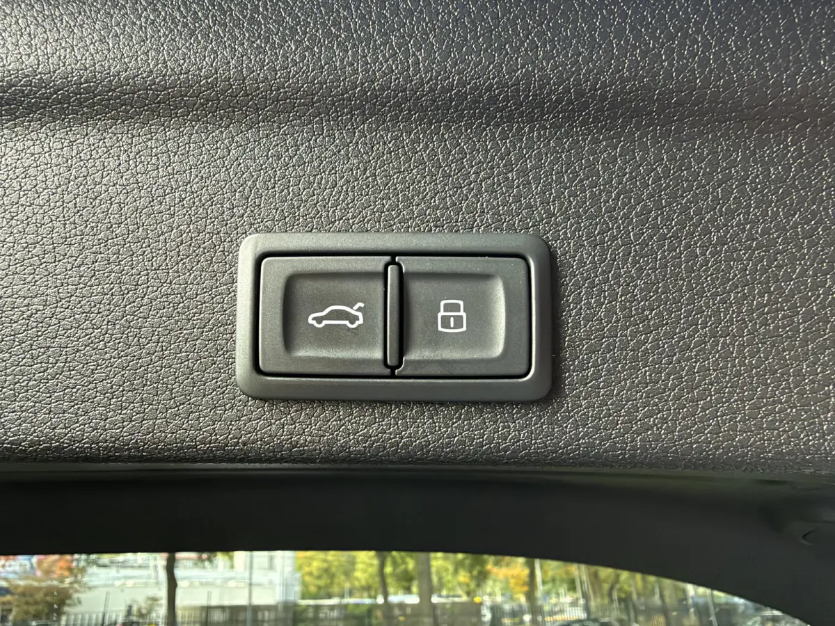 35 TFSI S Edition | WORDT VERWACHT | PANORAMADAK | ACHTERUITRIJCAMERA | SONOS AUDIO | STOELVERWARMING | APPLE CARPLAY - ANDROID AUTO | ELEKTRISCHE KOFFERKLEP | CLIMATE CONTROL | ADAPTIVE CRU