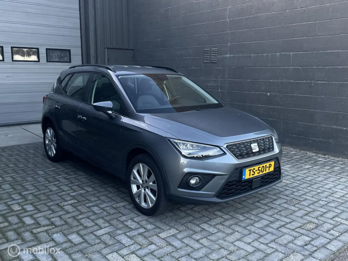 1.0 TSI Style Launch Edition| CarPlay | Trekhaak | PDC | All-Season | Stoelverwarming | LED |