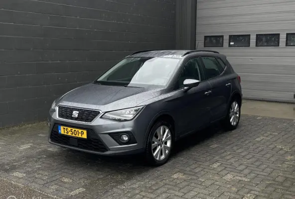 1.0 TSI Style Launch Edition| CarPlay | Trekhaak | PDC | All-Season | Stoelverwarming | LED |