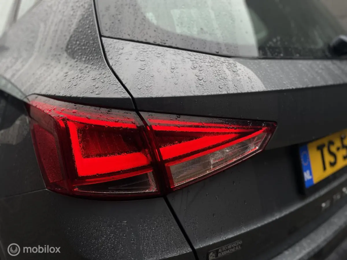 1.0 TSI Style Launch Edition| CarPlay | Trekhaak | PDC | All-Season | Stoelverwarming | LED |