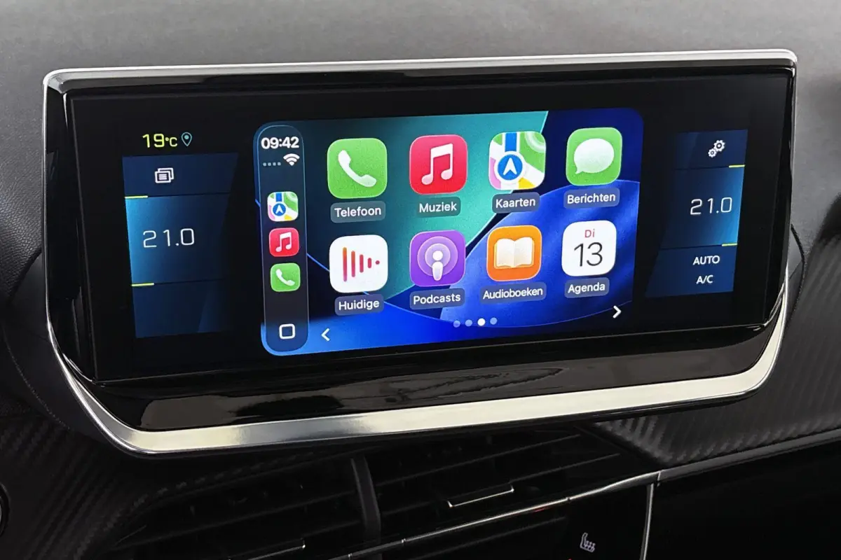 EV 136 pk Allure 50 kWh Stoelverwarming Camera Apple CarPlay 17"
