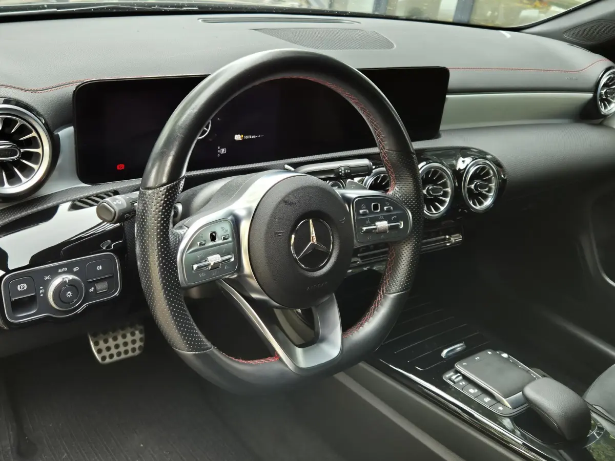 250 e AMG Line | 95,09% | Wegkl. Trekhaak | Navigatie | Licht metalen velgen | Parkeersensoren + Camera | Cruise Control