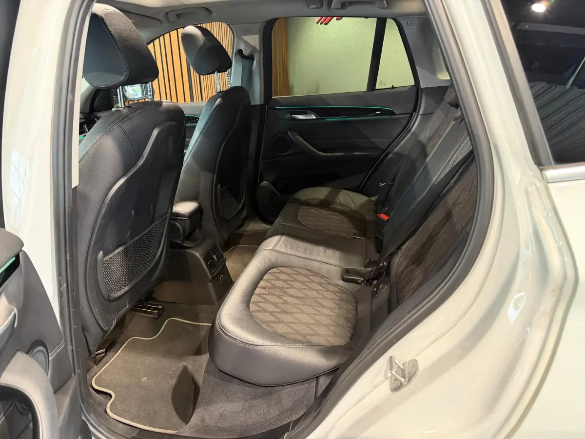xDrive25e Pano schuif camera keyless