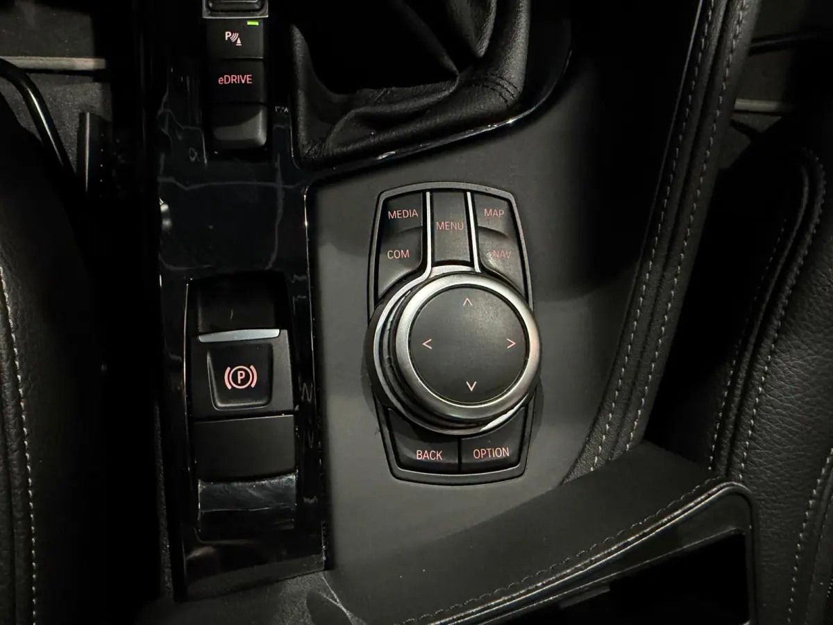 xDrive25e Pano schuif camera keyless