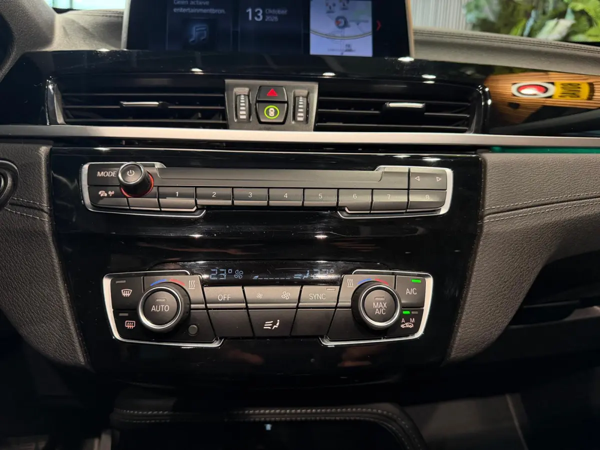 xDrive25e Pano schuif camera keyless